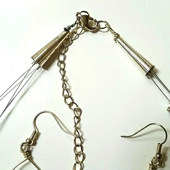 Veiled Brilliance: The Spectral Black Pearl Elegance Jewelry Set - Picture 16 of 16